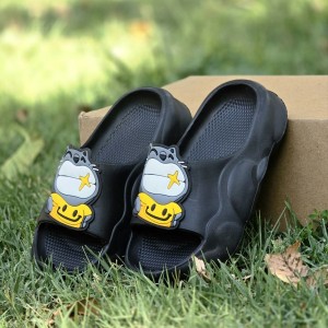 فروش  بی  تکرار  دمپایی صندل پسرانه دخترانه بچگانه کرومی عروسکی  رویایی و زیبا رنگ مشکی با ارسال رایگان