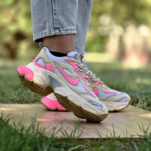 تخفیف دل ربا کفش کتونی اسپرت زنانه دخترانه مدل نایک سبک وزن و اصیل  رنگ  سفید مشکی با ارسال رایگان