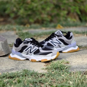 تخفیف جذااب کفش کتونی اسپرت مردانه و پسرانه مدل  نیوبالانس 9060 خوشپا و پرفروش رنگ سفید کرم  با ارسال رایگان