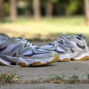 فروش جذااب کفش کتونی اسپرت مردانه و پسرانه  بزرگپا مدل  نیوبالانس خوشپا و پر طرفدار  رنگ طوسی مشکی   با ارسال رایگان