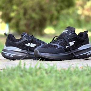 فروش جدید کفش کتونی اسپرت مردانه و پسرانه  بزرگپا مدل  نیوبالانس  عالی و مقاوم رنگ مشکی تمام  با ارسال رایگان