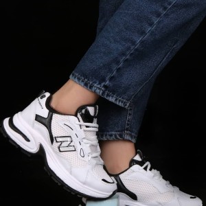 تخفیف شگفت انگیز    کفش کتونی اسپرت زنانه دخترانه مدل نیوبالانس اصیل و رویایی رنگ مشکی  سفیدبا ارسال رایگان