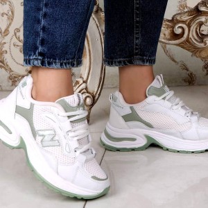 حراجی کفش کتونی اسپرت زنانه دخترانه مدل نیوبالانس مناسب استفاده روزمره  رنگ  سفید سبز با ارسال رایگان