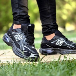 فروش استثنایی کفش کتونی اسپرت مردانه و پسرانه مدل نیوبالانس طرح کپسولی  فوق العاده با کیفیت رنگ کرم ابی با ارسال رایگان