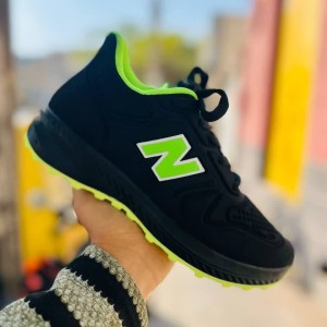 حراجی کفش کتونی اسپرت مردانه و پسرانه مدل نیوبالانس خاص و پرفروش رنگ مشکی آبی با ارسال رایگان