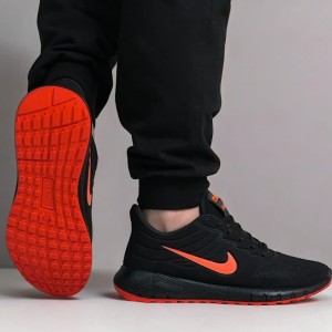 حراج هیجان انگیزکفش کتونی اسپرت نایک مردانه پسرانه جذاااااب  رنگ مشکی تمام با ارسال رایگان