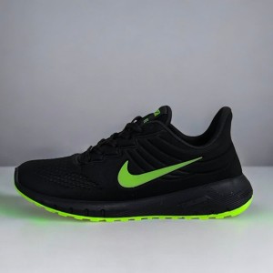 فروش جدیدکفش کتونی اسپرت نایک مردانه پسرانه باکیفیتی عالی  رنگ مشکی نارنجی با ارسال رایگان