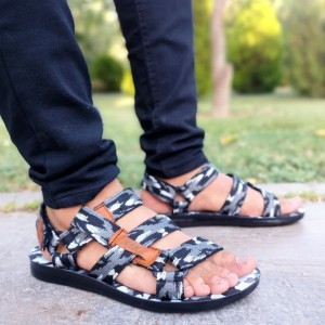 خرید اینترنتی فروشگاه کفش شوپکصندل تابستانه  مردانه و پسرانه زیره پیو راحت پشت بسته طوسی