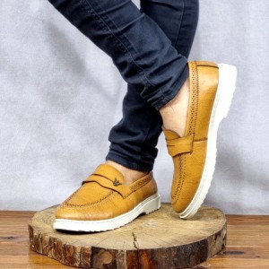 حراج ویژه  کفش کالج مجلسی مردانه و پسرانه  چرمی  و بادوام زیره سبک و راحت شیک خردلی