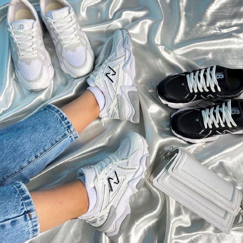 فروش هیجان انگیز کفش کتونی اسپرت  دخترانه و زنانه مدل نیوبالانس  رنگ سفید طوسی فوق العاده زیبا و شیک با ارسال رایگان