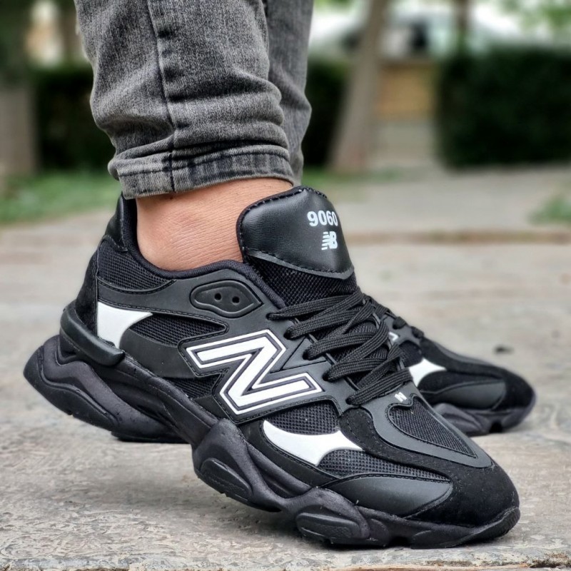 آفر خاص این هفته کفش کتونی مردانه و پسرانه مدل نیوبالانس رنگ مشکی  خوش فرم و مناسب روزمره با ارسال رایگان