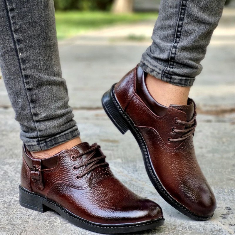 حراج ویژه کفش چرم طبیعی تبریز رنگ قهوه ای بندی یه کار شیک و بی نهایت خوشپا با ارسال رایگان