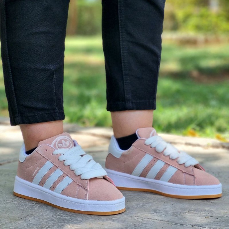 حراج فوق العاده کفش کتونی اسپرت دخترانه و زناننه مدل کامپوس رنگ صورتی زیره سفید یه کار خاص و جذاب با ارسال رایگان