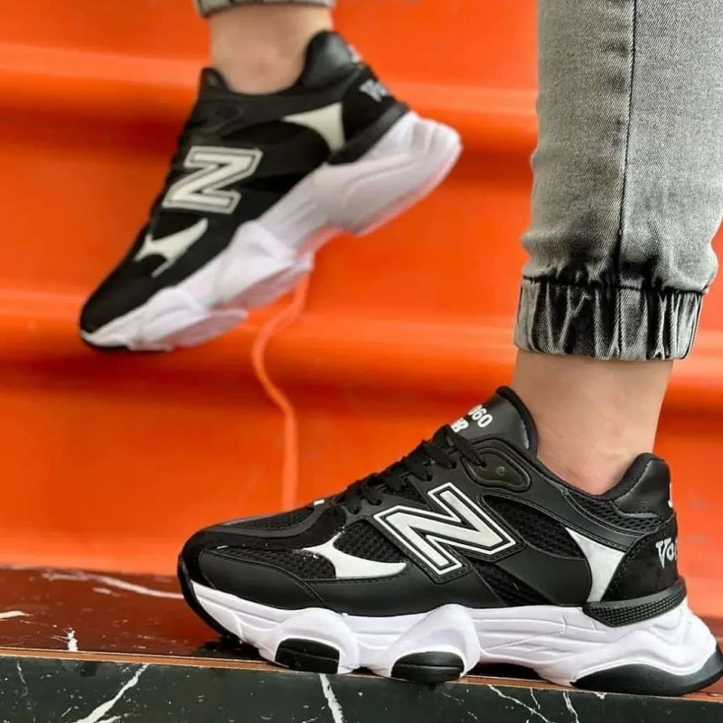 فروش ویژه کفش کتونی اسپرت مدل نیوبالانس رنگ مشکی طوسی زیره سفید مقاوم و با کیفیت  با ارسال رایگان