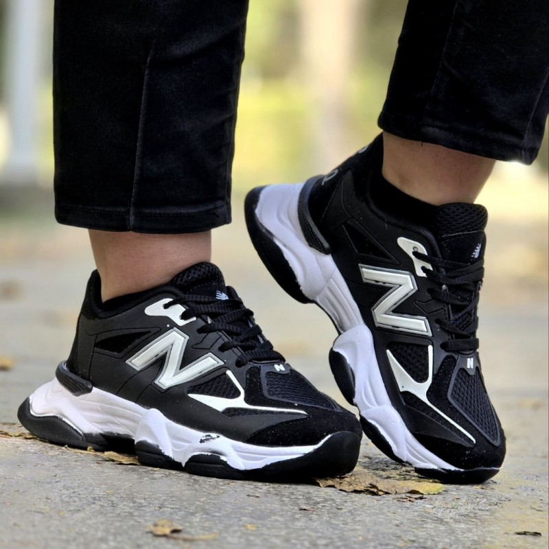 فروش ویژه کفش کتونی  دخترانه و زنانه مدل نیوبالانس رنگ مشکی سفید مناسب افراد خاص پسند با ارسال رایگان