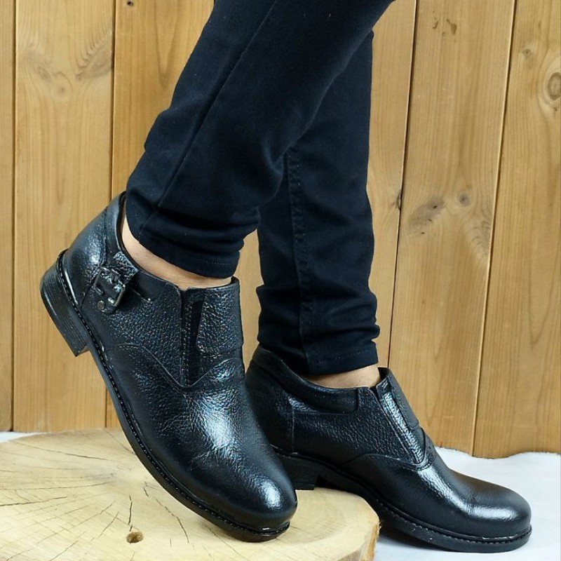 بمب تخفیف امروز کفش طبی چرم طبیعی رنگ مشکی کیفیت عالی و درجه یک با ارسال رایگان