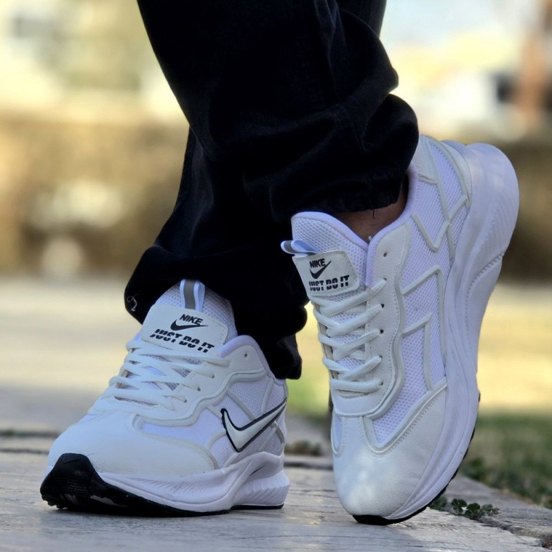 فروش ویژه کفش کتونی مردانه و پسرانه مدل نایک رنگ سفید زیره پیو فوق العاده شیک و جدید با ارسال رایگان
