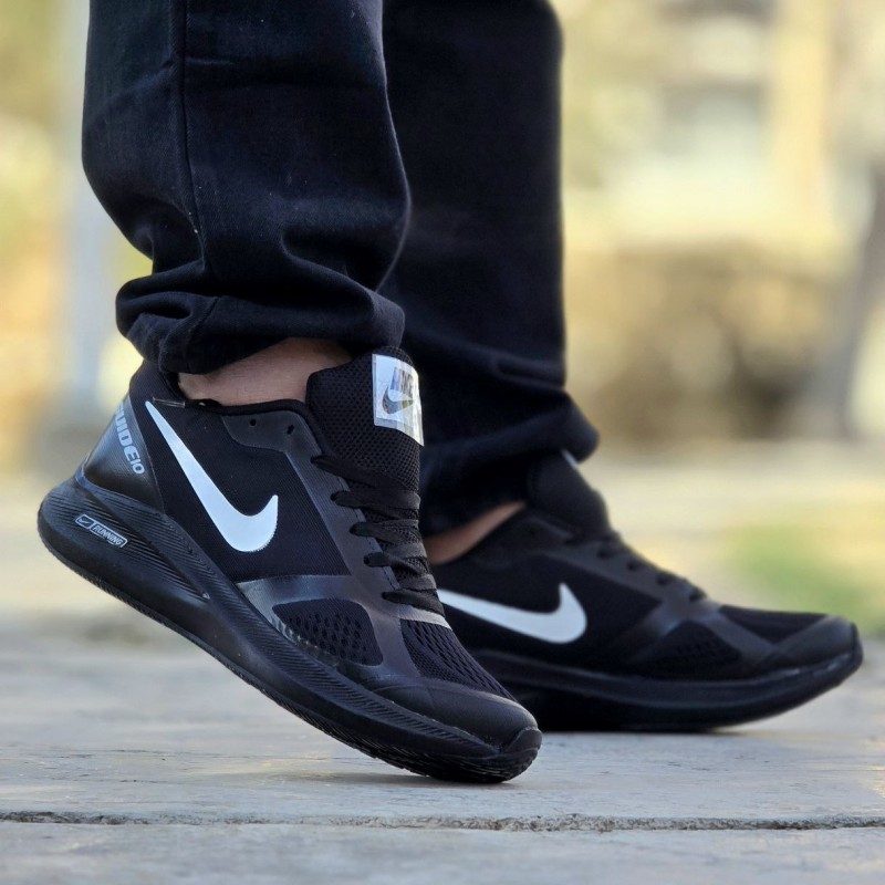 حراج جدید ترین کفش کتونی پسرانه و مردانه مدل نایک رنگ مشکی تمام نایک سفید زیره پیو فوق العاده راحت و خوشپا با ارسال رایگان