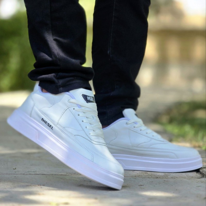 فروش عالی کفش کتونی اسپرت مردانه و پسرانه مدل دیزل  باکیفیت و عالی رنگ سفید تمام  با ارسال رایگان