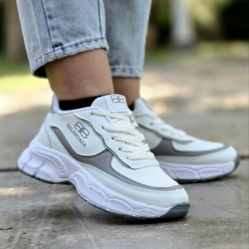 حراج استثنایی  کفش اسپرت زنانه دخترانه مدل  بالنسیاگا جذاب و زیبا رنگ  سفید طوسی با ارسال رایگان