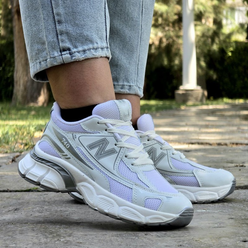 تخفیف عاالی کفش کتونی اسپرت دخترانه و زنانه مدل نیوبالانس 740رنگ سفید طوسی پرفروش و جذاب  با ارسال رایگان