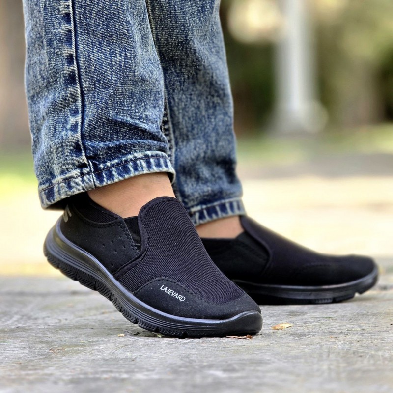 حراج عاالی کفش کتونی اسپرت مردانه و پسرانه رنگ مشکی  مناسب پیاده روی راحت و زیبا  با ارسال رایگان