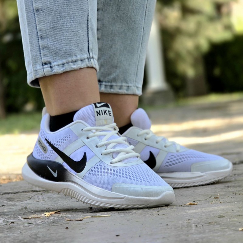 تخفیف بی نظیر  کفش  اسپرت مردانه زنانه مدل نایک گام لند  پرفروش و زیبا  رنگ سفید مشکی با ارسال رایگان