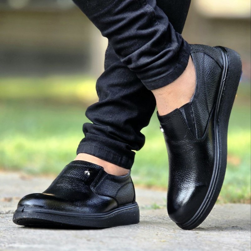 حراج  کفش چرم طبیعی تبریز مردانه مناسب برای آقایون شیک پوش رنگ مشکی با ارسال رایگان