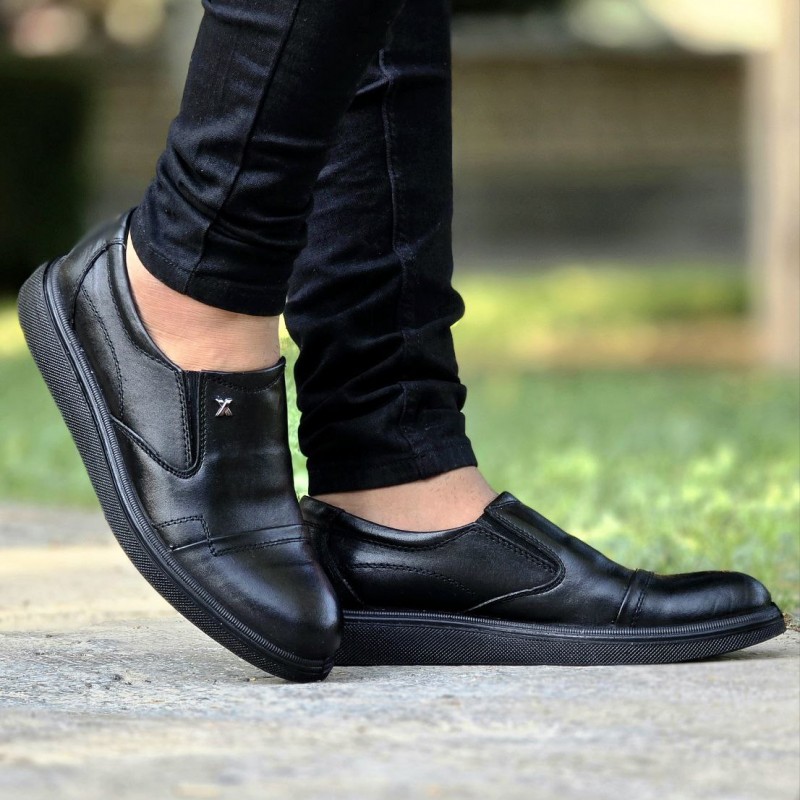 طرح جدید و خاص کفش چرم طبیعی تبریز مردانه شیک و به روز رنگ مشکی با ارسال رایگان