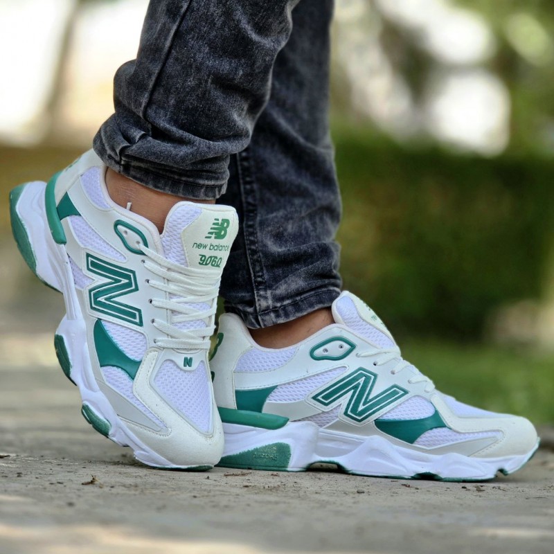 فروش فوق العاده جذاب کفش اسپرت پسرانه و مردانه مدل نیوبالانس9060 زیبا و باکیفیت رنگ سفید سبز  با ارسال رایگان