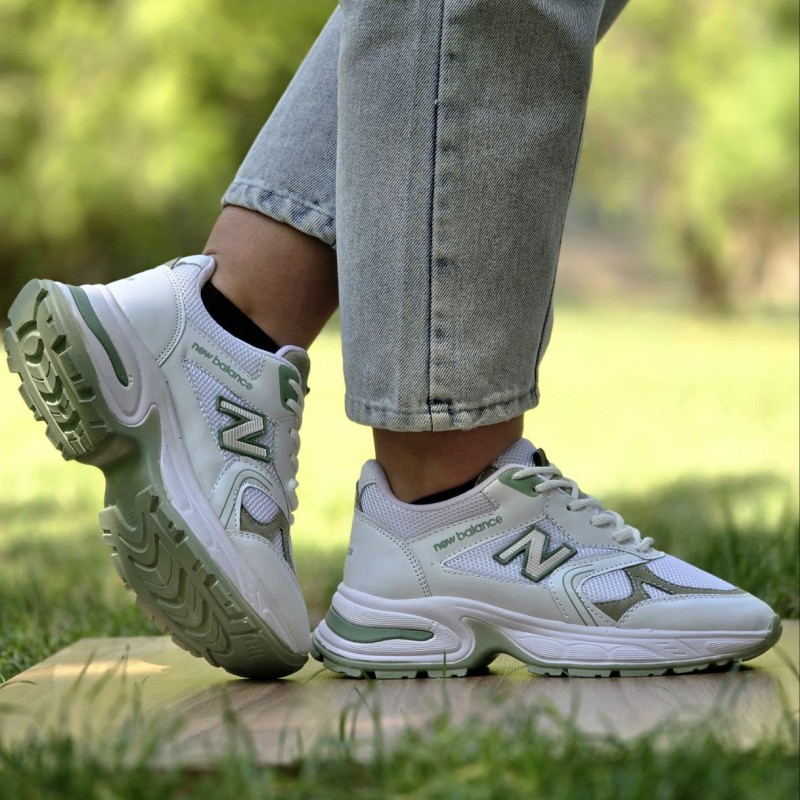 فرووش استثنایی کفش کتونی اسپرت دخترانه و زنانه مدل نیوبالانس اصیل و جذاب رنگ سفید سبز با ارسال رایگان