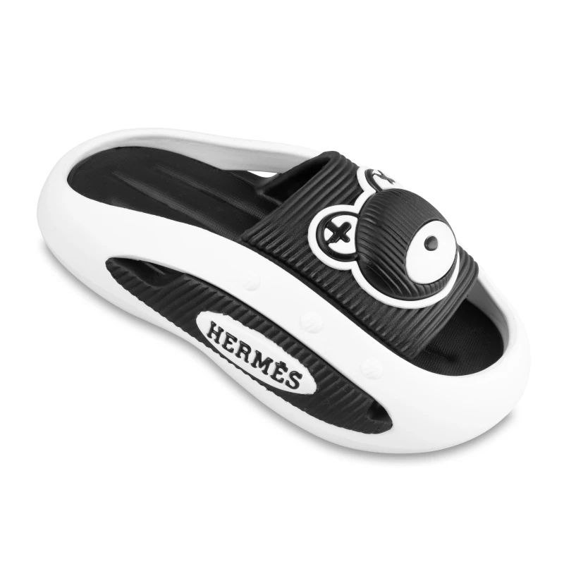 تخفیف هیجان انگیز  صندل و دمپایی کرومی زنانه و دخترانه  مدل جسیکا با طرح خرسی شگفت انگیز رنگ  سفید مشکی  با ارسال رایگان