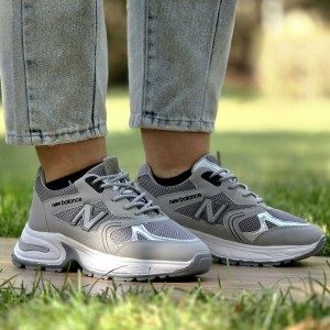 حراج عاالی کفش کتونی اسپرت دخترانه و زنانه مدل نیوبالانس اصیل و سبک رنگ طوسی نقره ای با ارسال رایگان