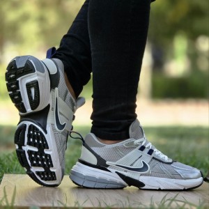 حراجی ست کفش  اسپرت مردانه زنانه مدل نایک دراگون Nike Dragon جدید و مقاوم رنگ طوسی آبی زیره سفید   با ارسال رایگان