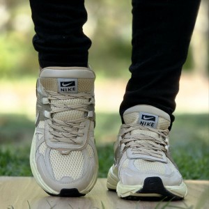 حراجی  فوق العاده کفش کتونی  اسپرت مردانه مدل وی تو کی جدید و بادوام رنگ سفید نقره ای  با ارسال رایگان