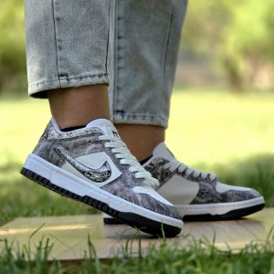 فروش  ست کفش کتونی اسپرت  مردانه زنانه مدل نایک دراگون منحصر به فرد و با کیفیت رنگ طوسی سفید  با ارسال رایگان