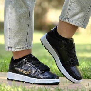 حراج ست کفش کتونی اسپرت  مردانه زنانه مدل نایک دراگون منحصر به فرد و شیک رنگ طوسی سفید  با ارسال رایگان