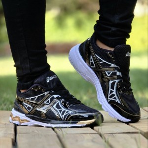 حراج فوق العاده کفش کتونی اسپرت مردانه و پسرانه مدل اسیکس شیک و به روز رنگ مشکی سفید  با ارسال رایگان