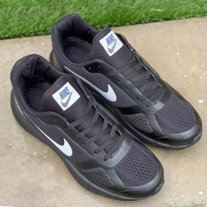 حراج جدید ترین کفش اسپرت مردانه مدل نایک اسپیسر به روز و باوقار رنگ مشکی نایک رنگین کمان با ارسال رایگان
