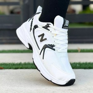 حراج ویژه کفش کتونی اسپرت مردانه و زنانه مدل نیوبالانس 408 سبک و راحت رنگ سفید تمام با ارسال رایگان