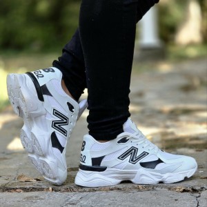 تخفیف ویژه کفش اسپرت پسرانه و مردانه مدل نیوبالانس9060  بادوام و با کیفیت رنگ سفید مشکی با ارسال رایگان