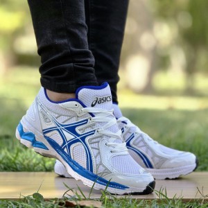 تخفیف جادویی کفش کتونی اسپرت مردانه و پسرانه مدل اسیکس  چشم نواز  ومستحکم رنگ  سفید طوسی  با ارسال رایگان