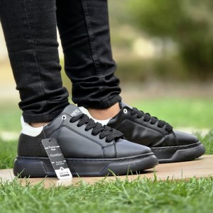 فروووش ویژه کفش کتونی اسپرت ونس مردانه مدل برشکا Bershka  با کیفیتتتت عالی  رنگ سفید تمام با ارسال رایگان