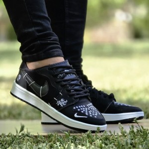 آفر ویژه کفش کتونی ونس اسپرت مردانه و پسرانه مدل نایک جردن وودو (Nike Jordan Voodoo) ترند بازاررر رنگ مشکی تمامم با ارسال رایگان