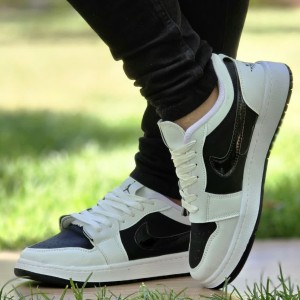 آفر ویژه کفش کتونی ونس اسپرت مردانه و پسرانه مدل نایک جردن وودو (Nike Jordan Voodoo) ترند بازاررر رنگ سفید مشکیی با ارسال رایگان