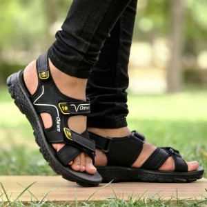 فروش ویژه دمپایی صندل مردانه  طبی بادوام و مقاومت بالا  رنگ مشکی با کیفیت عالی و منحصر به فرد  با ارسال رایگان