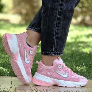 آفرر ویژهه کفش کتونی اسپرت دخترانه زنانه مدل نایک  زیره نرم و منحصر به فرد رنگ  صورتی سفیدد زیره مقاوم و بادوام با ارسال رایگان