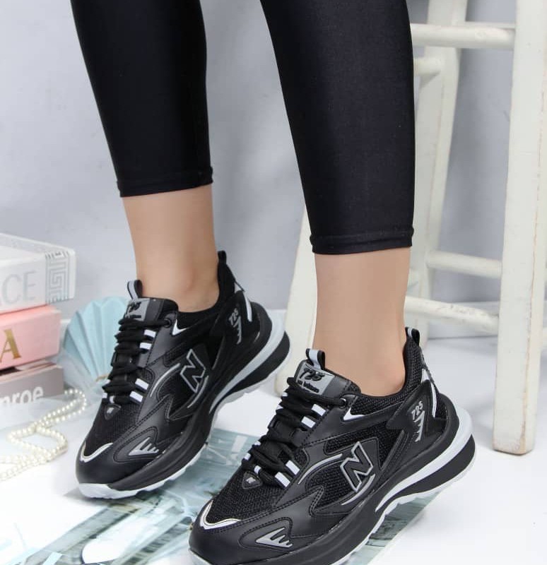 نیوبالانس ۷۲۵ - new balance 725