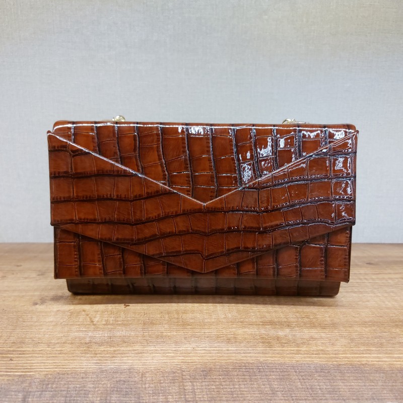 کیف ورنی دوشی