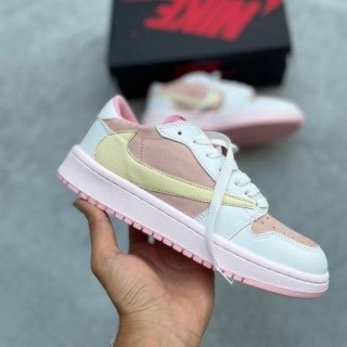 نایک تراویس اسکات